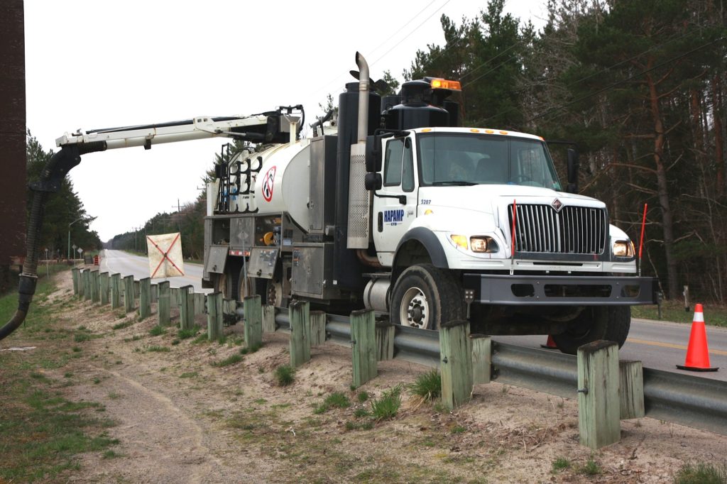 Hydrovac_at_work_1024x682